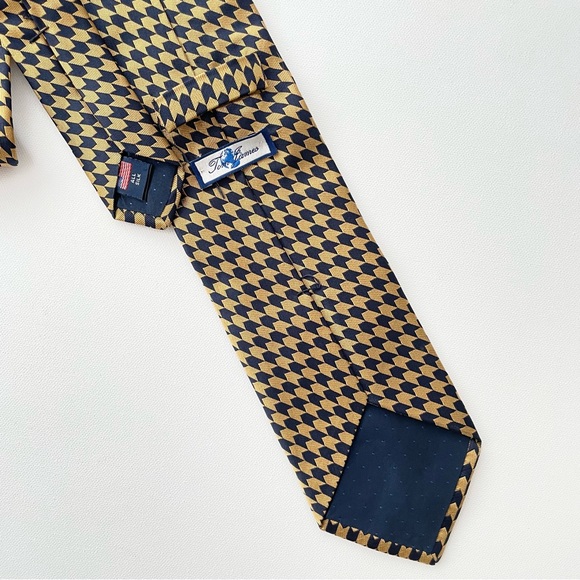 Tom James Men’s Tall Silk Tie - Picture 4 of 4